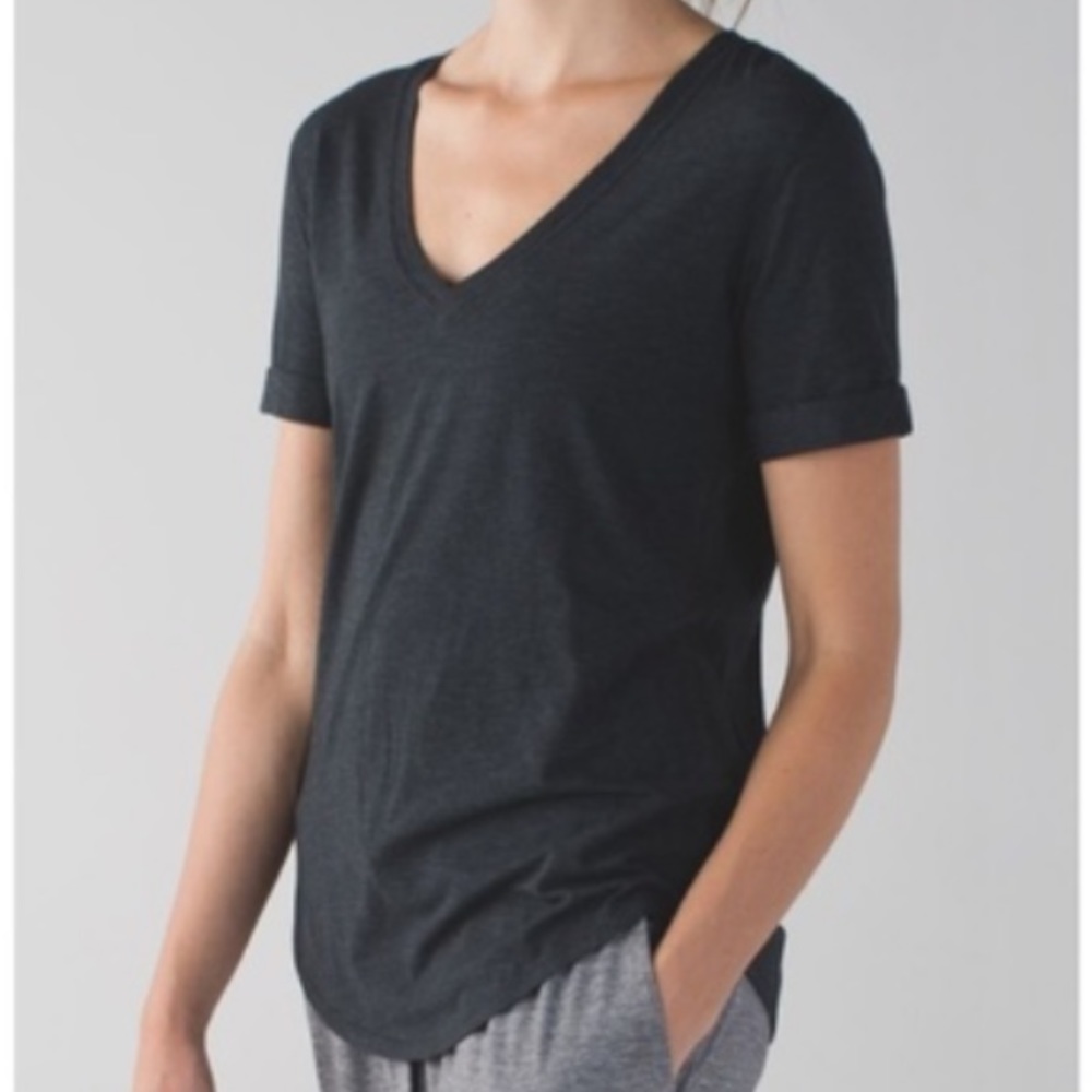 Lululemon v neck t shirt